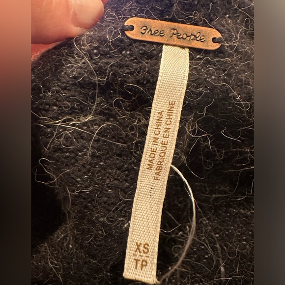 Free People Multi-Color Puff sleeve sweater - Picture 3 of 7